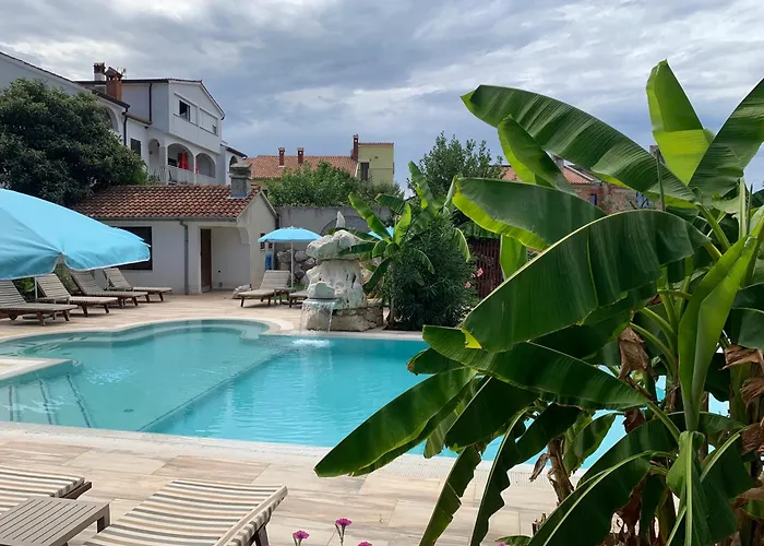 Πανσιόν Gargamelo 3*