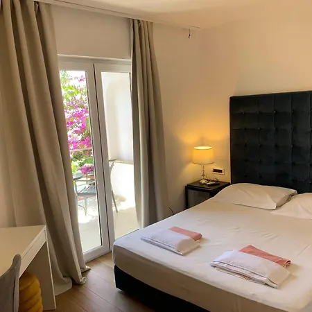 Gargamelo Guest house