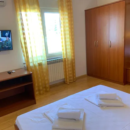 加尔加梅罗酒店 招待所