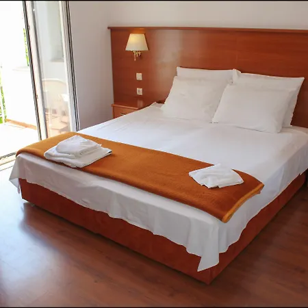 加尔加梅罗酒店